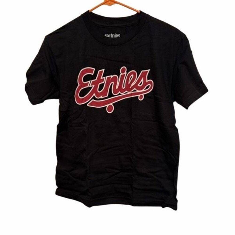 NWT Etnies Youth Medium M Skate Script T-Shirt Black Red Short Sleeve Kids 10-12
